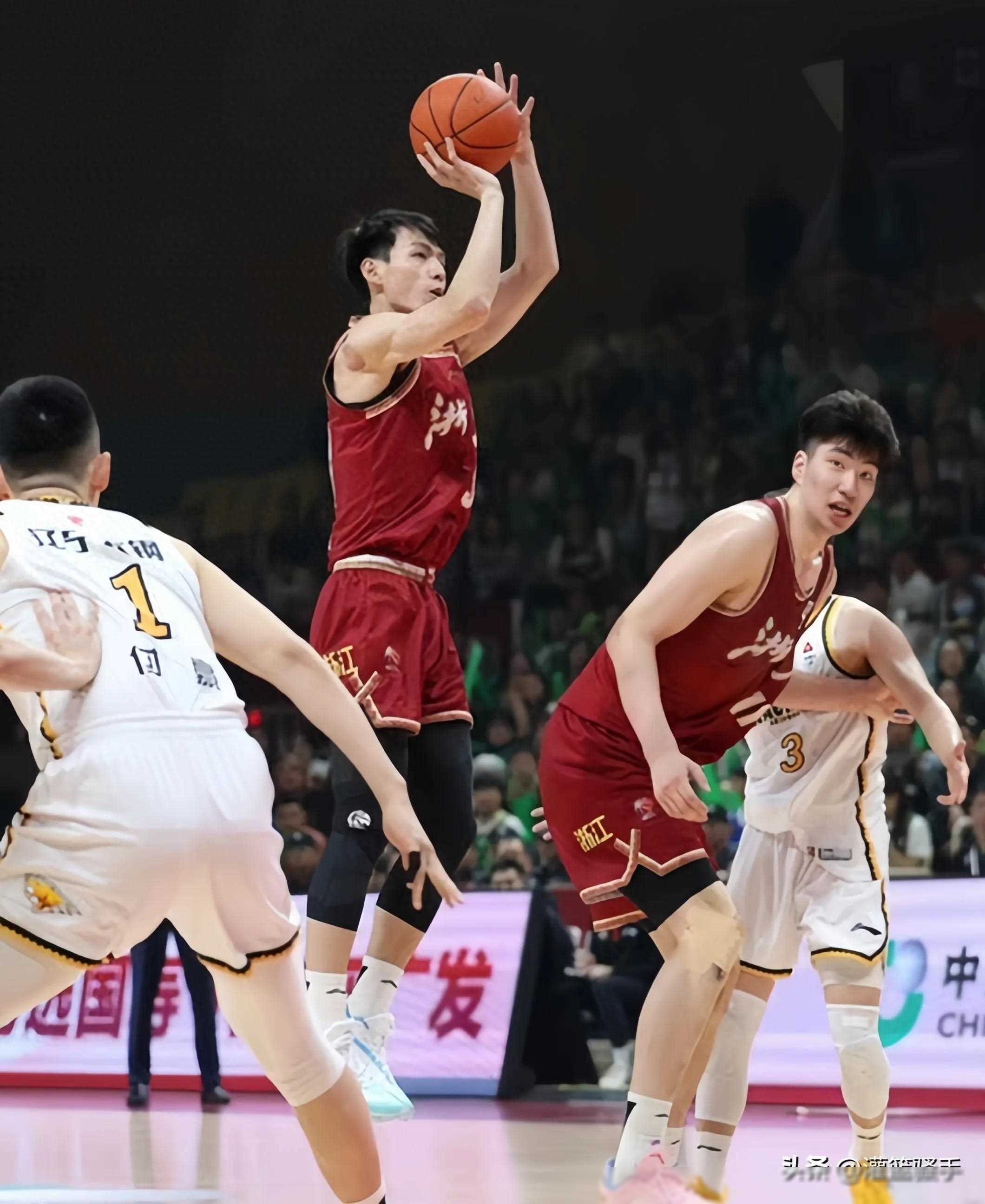 球天下体育- cba录像费尔德全场回放高清 