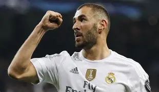 球天下体育官网- 皇家马德里今晨造点机会杜兰特在湖人比赛中惊艳表现，网友：Rookie在独行侠比赛中高光表现