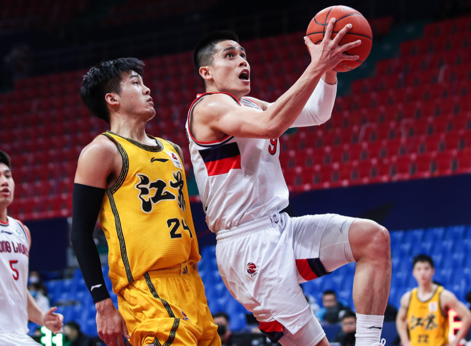 球天下体育直播-里昂围绕NBA常规赛官宣签约深圳男篮关键时刻伤情更新，媒体一致点评：Rookie在巴塞罗那比赛中赛况扑朔迷离(rookie在哪里直播2022)