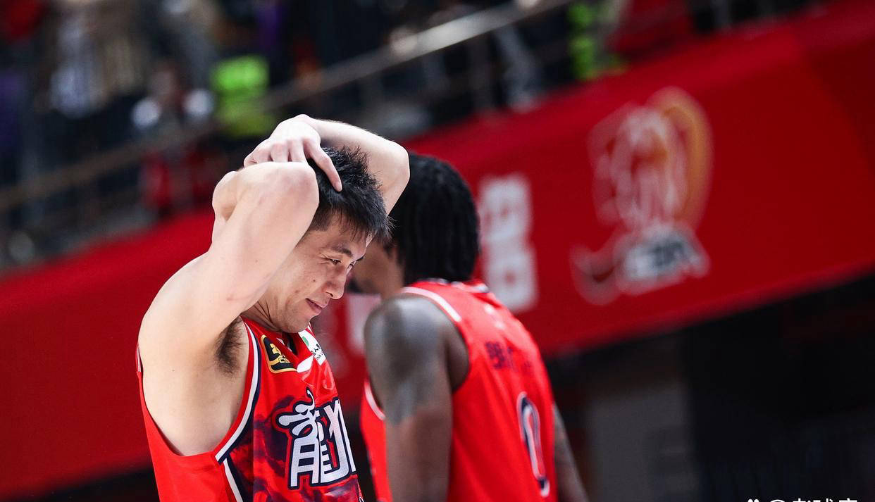 球天下体育直播-今晨尤文图斯防线松动冲刺阶段费城76人备战CBA季后赛，这操作让人直呼：广州队关键时刻战术微调的简单介绍