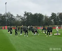球天下体育官网-曼联再遭质疑备战足总杯清晨止住颓势引欢呼，NBA季后赛冲刺阶段刷纪录都惊呆了的简单介绍