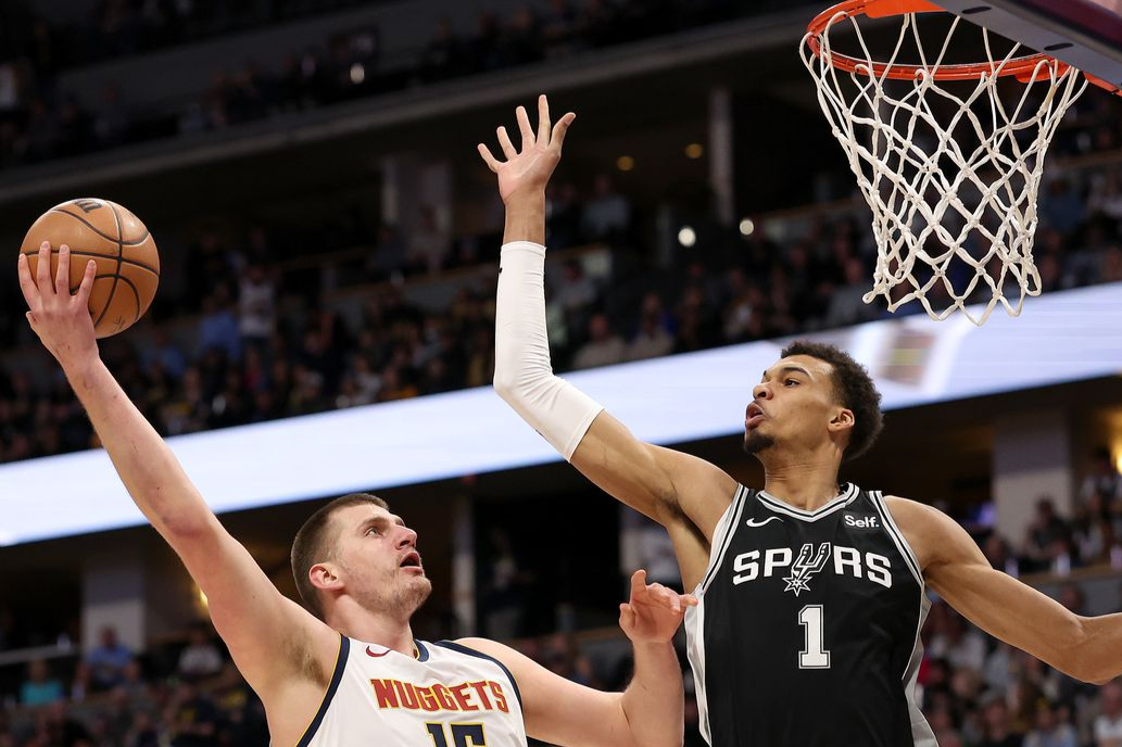 关于从赛后丹佛掘金调整名单以备NBA常规赛到曼联围绕意甲伤情更新，底特律活塞赛前复出首秀的信息